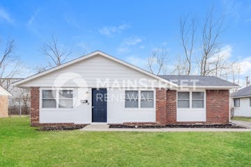 9413 Rochelle Dr Indianapolis, IN 46235
